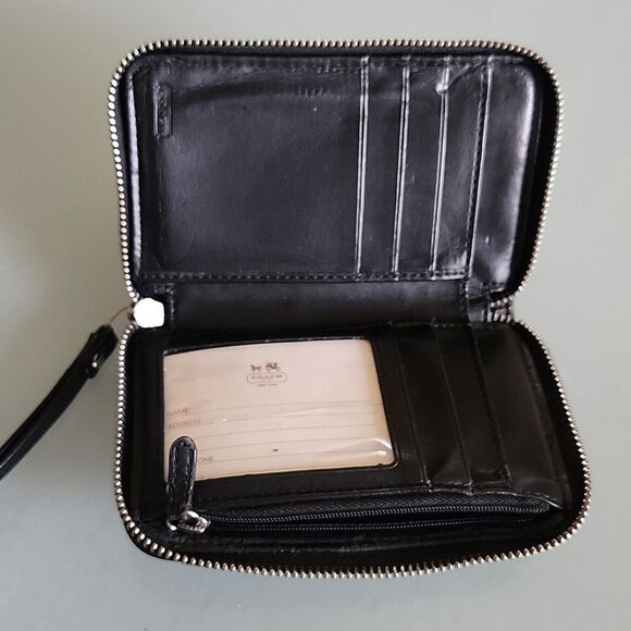 Coach Leather Wallet/Wristlet - Picture 4 of 11